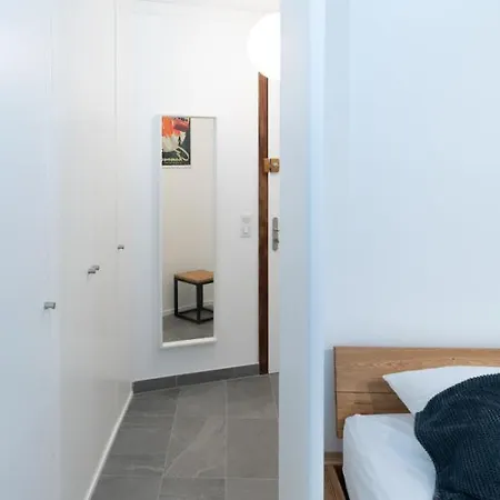 Charming With Balcony And View In Chamonix