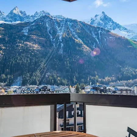 Appartement Centre Piscine été Vue Mont-blanc