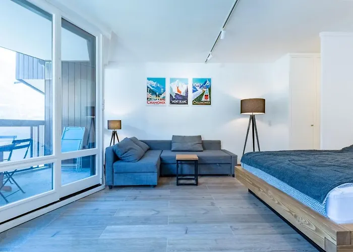 Charming With Balcony And View In