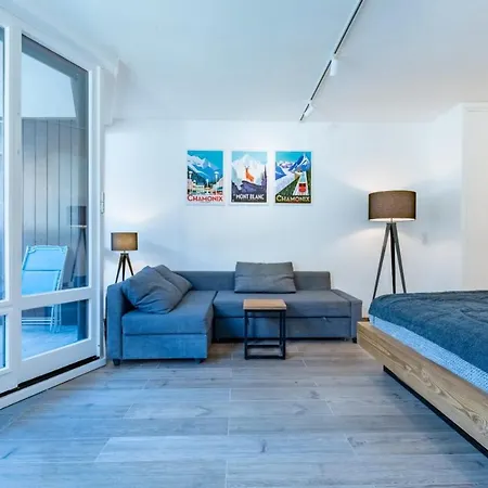 Charming With Balcony And View In